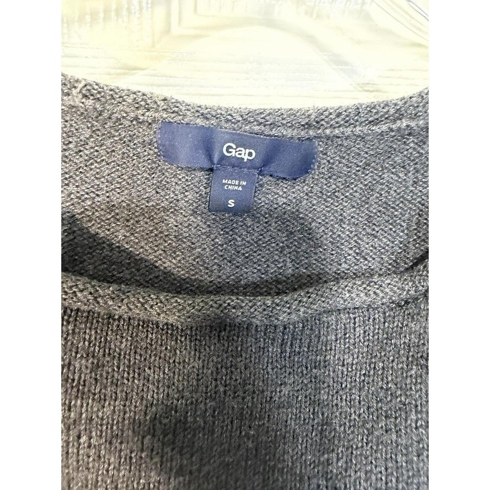 GAP WOMENS SWEATER - Picture 4 of 6